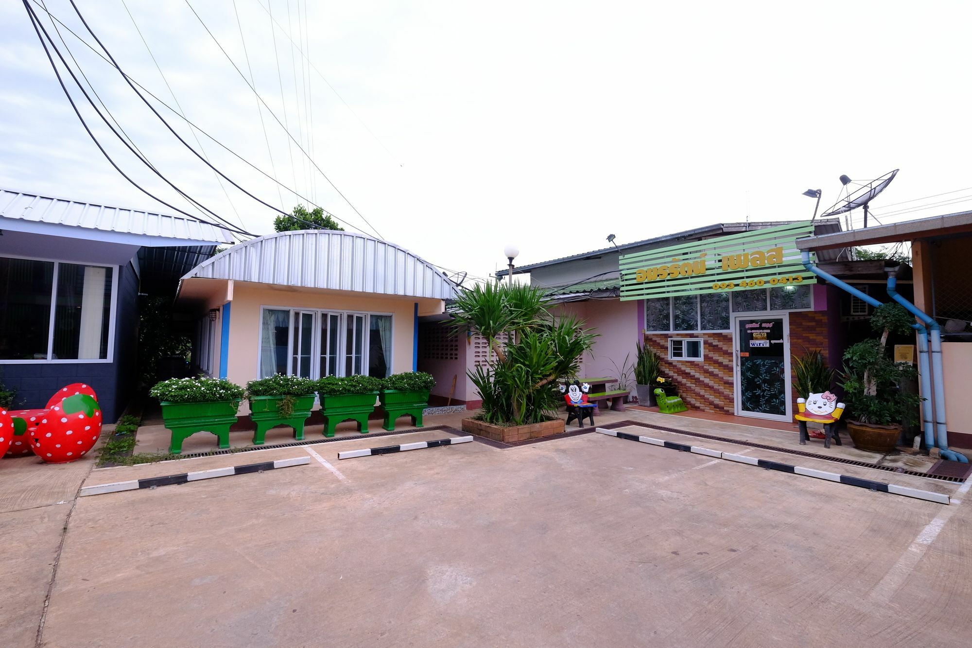 Amornrat Place Nakhon Phanom Exterior foto